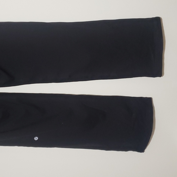 Lululemon Relaxed Fit Black Pant - Picture 8 of 8